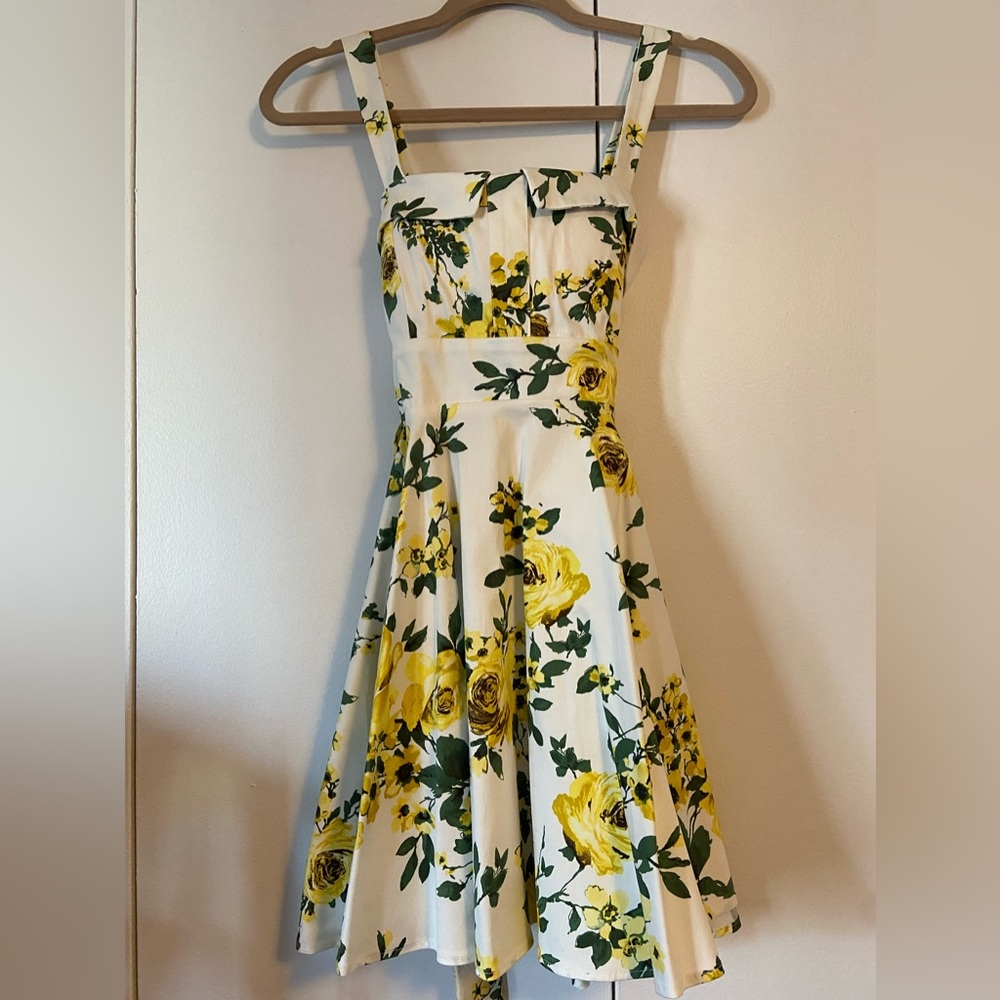 Made in USA Dress Small flowers Kentucky Derby New York City NYC Rare summer sun